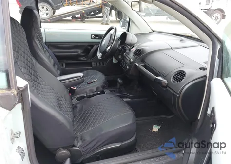 2006 Volkswagen New Beetle 2.5 z USA, uszkodzony, nr VIN 3VWSF31YX6M304274